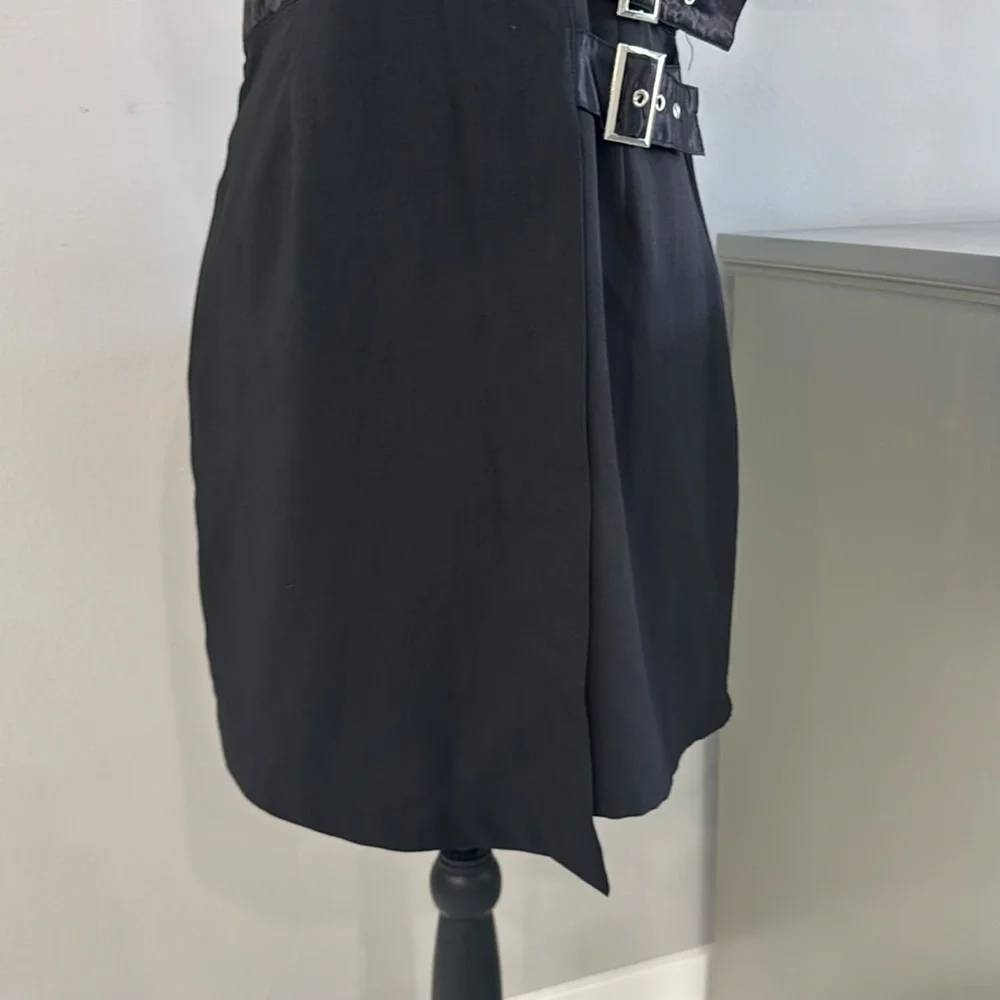 PrettyLittleThing Black Sleeveless Mini Dress with Buckles.  Sz 6 - Picture 4 of 14